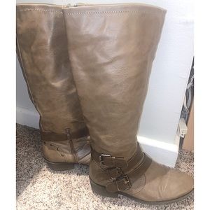 Pink & Pepper Women's Tan Boot's - Size 7.5